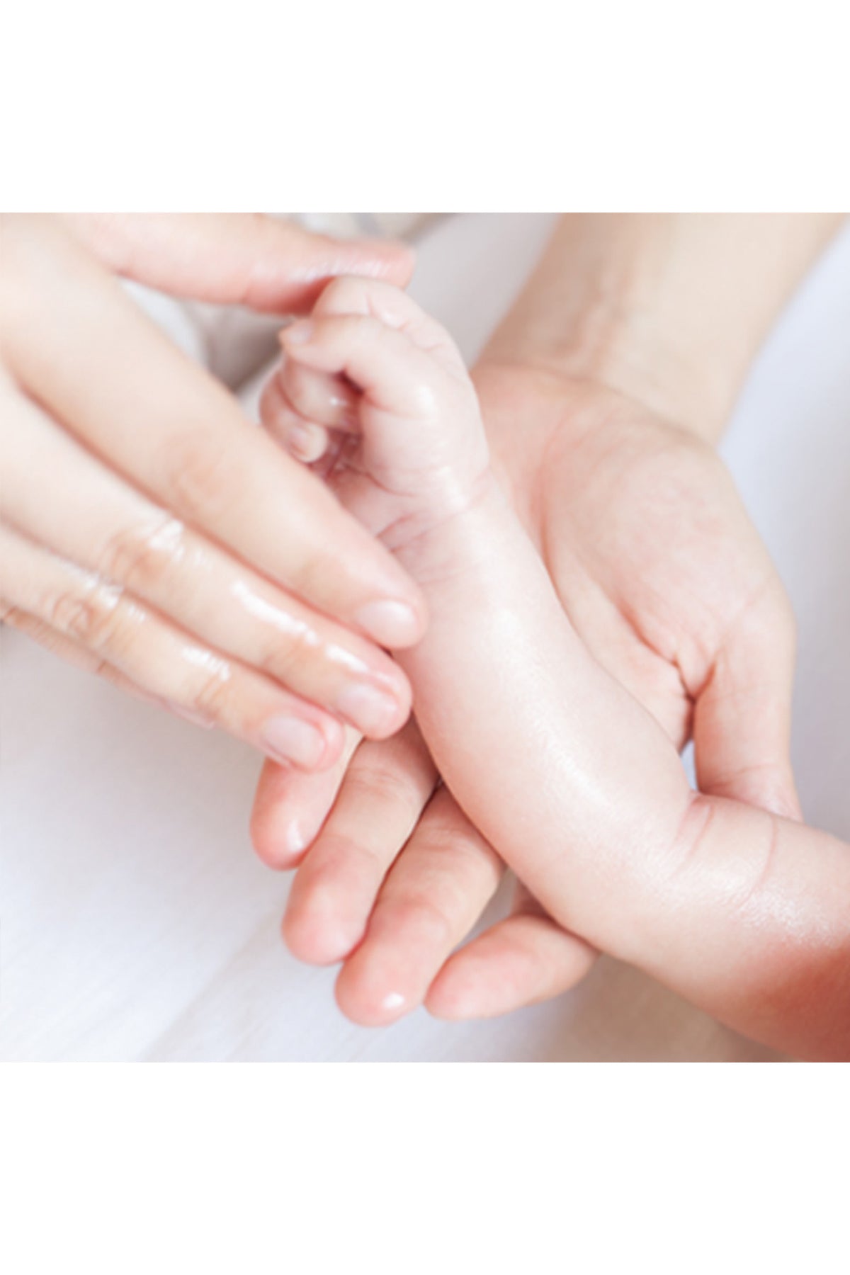 ATO Nourishing Baby Oil Hassas Ciltler İçin Besleyici Bebek Yağı 190 ml