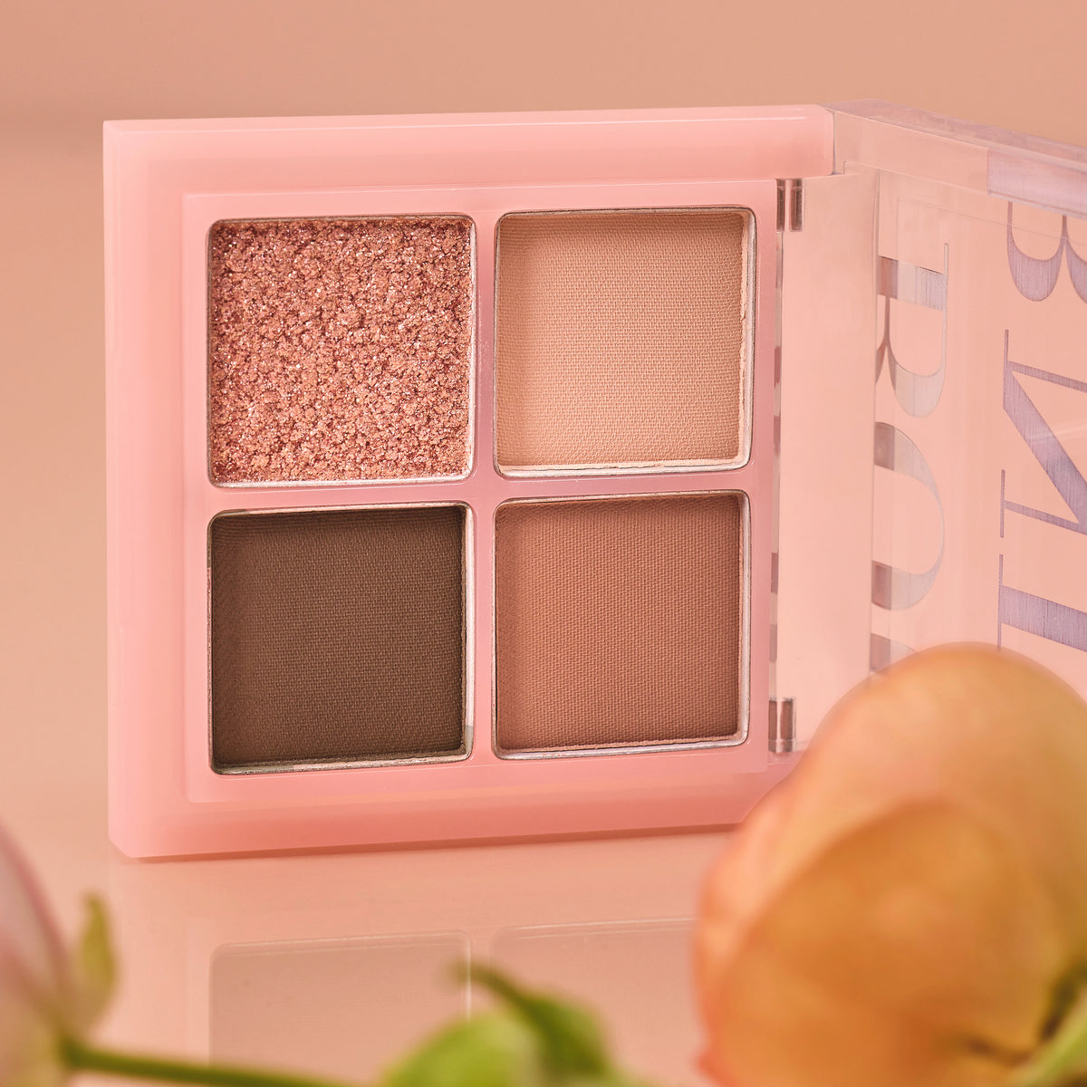 Bouquet Garni 01 Rosy Cozy 4’lü Göz Farı Paleti – Mat ve Işıltılı Gül Kurusu Kahve Tonları